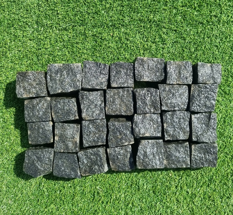 Čadičové čierne dlažobné kocky Gabbro 4/6