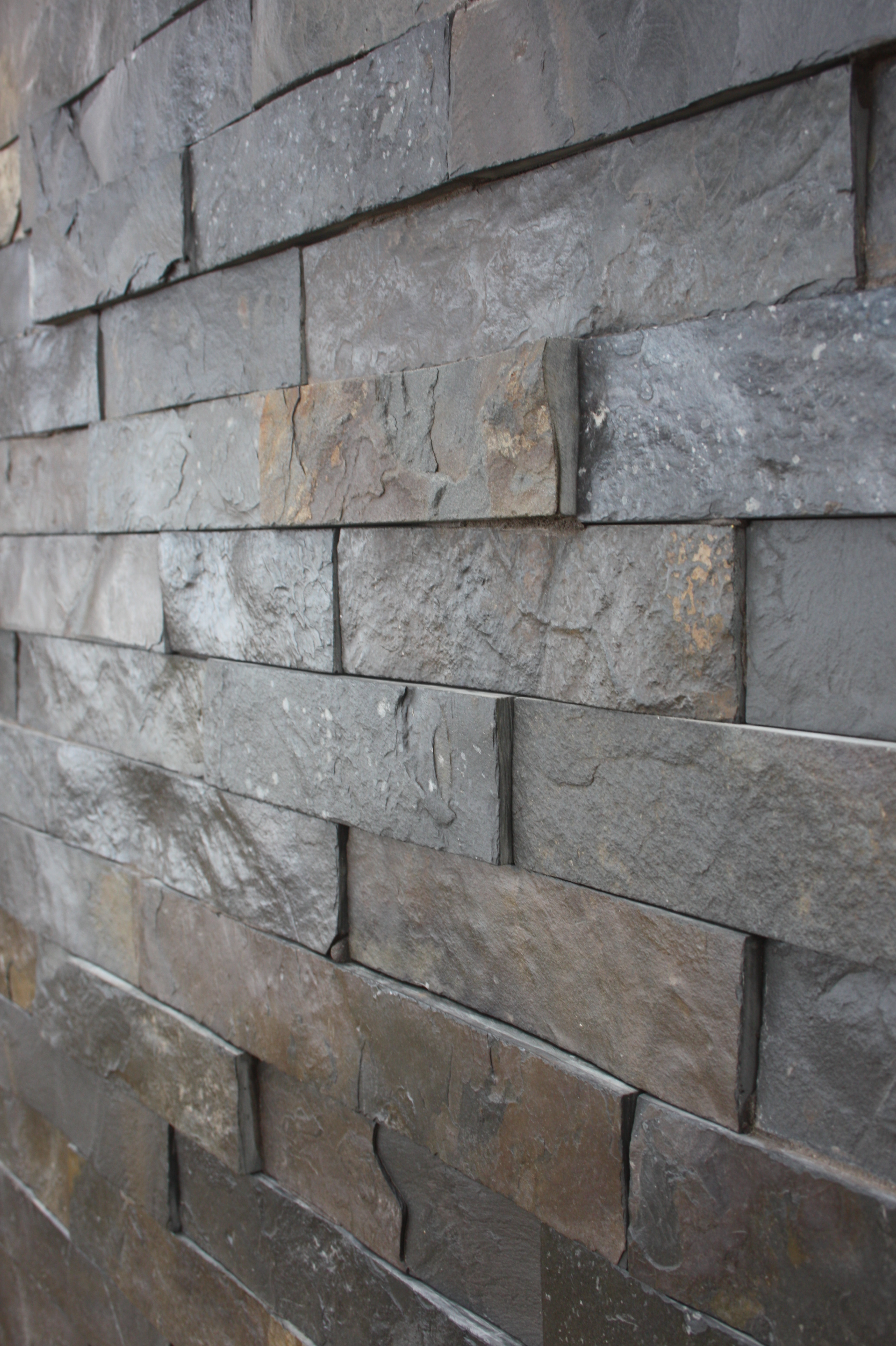 Prírodná štiepaná bridlica Nera Grigio - 4x rezaný, výška 5 cm