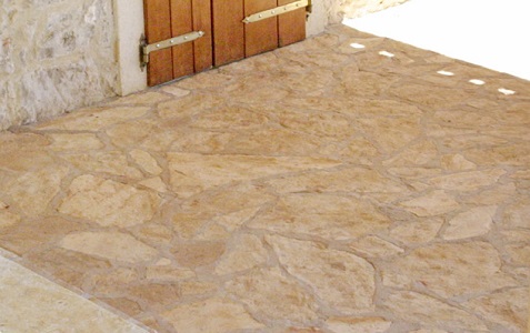 Prírodný štiepaný vápenec Marina, hr. 3-4 cm