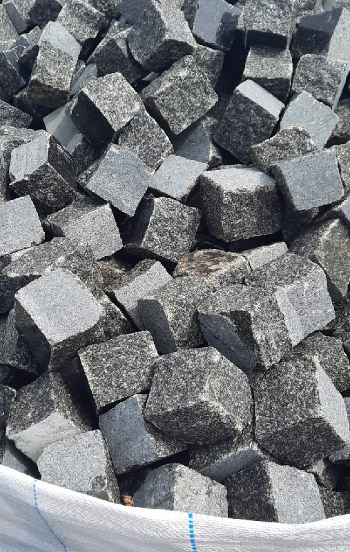 Čadičové čierne dlažobné kocky Gabbro 4/6
