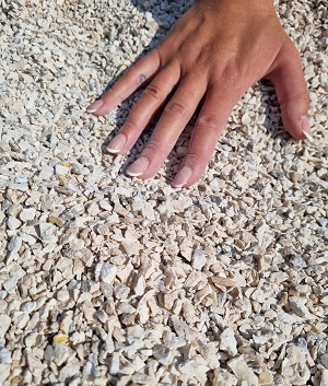 Drvený TRAVERTÍN frakcia 3-7 mm