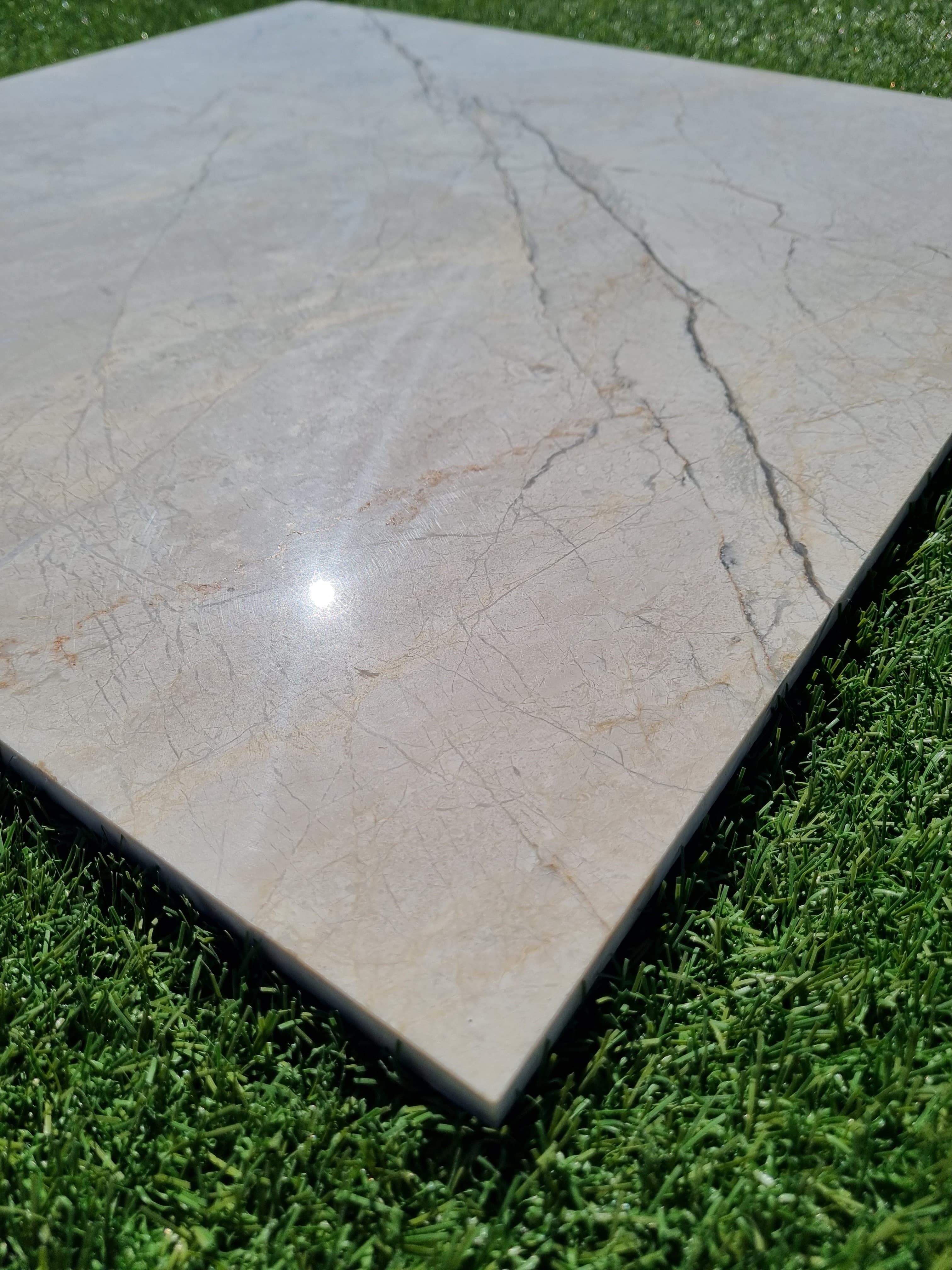 Mramor Cream 61x61x1,3 cm