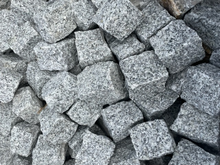 Žulové dlažobné kocky 7/9 - šedé