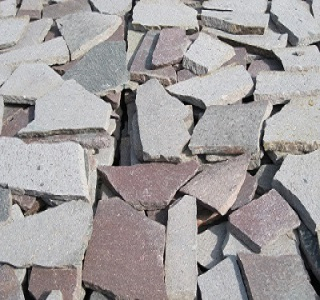 Prírodný porfýr Grigio Rosa, nepravidelné tvary, hr. 3-5 cm